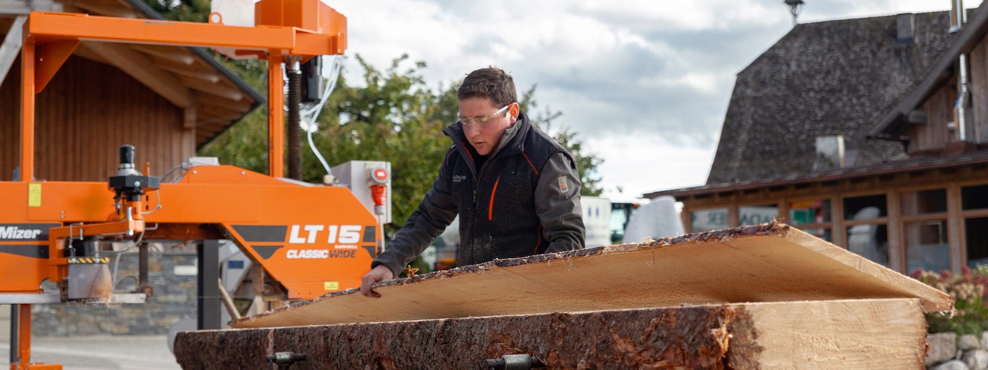 Jak se v Rakousku dřevo proměňuje na poklad: pilařství s Wood-Mizer LT15 WIDE