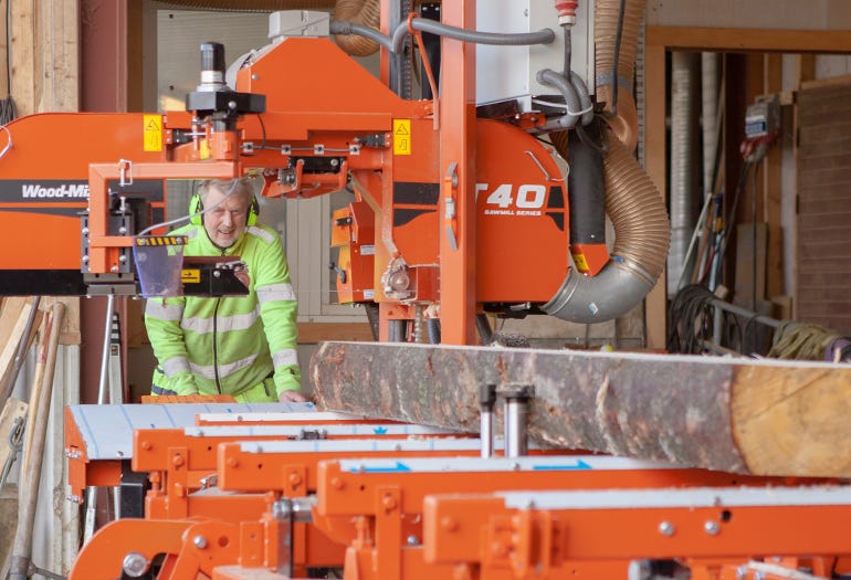 Nils Ohlin operates Wood-Mizer sawmill